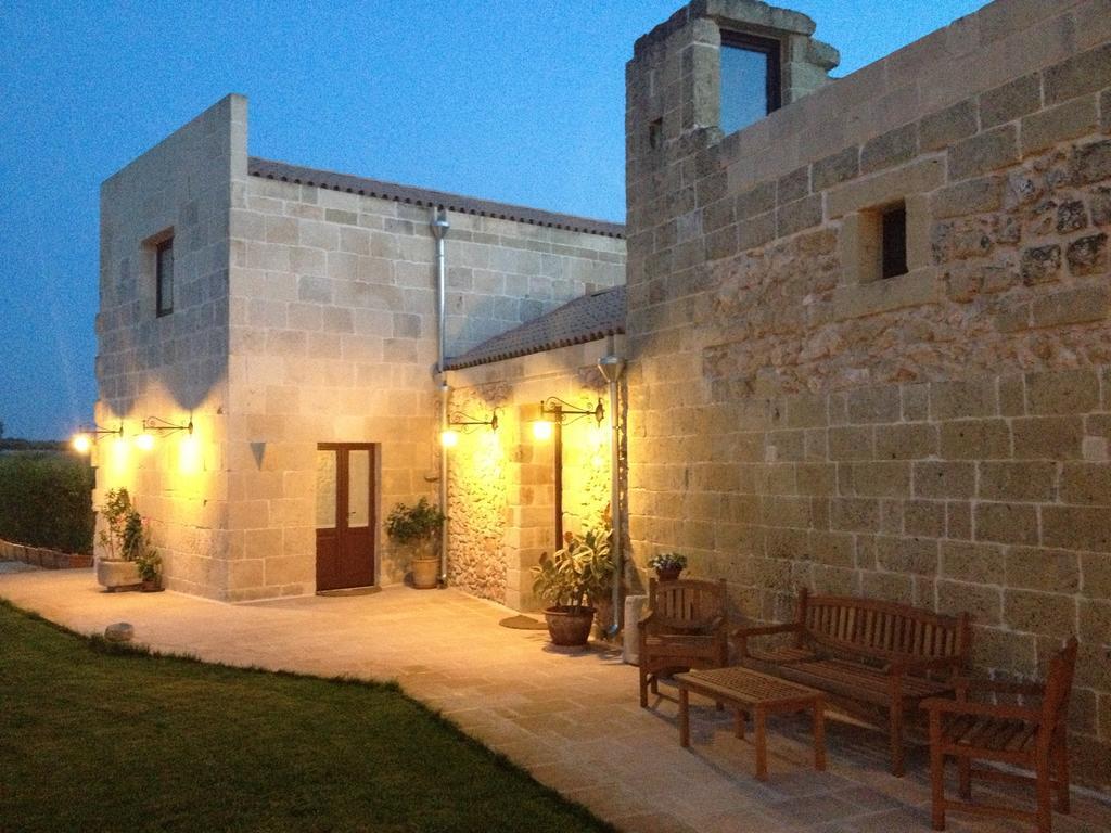 Agriturismo Masseria Quaremme Carpignano Salentino Eksteriør billede