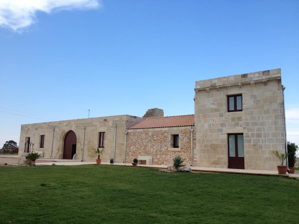 Agriturismo Masseria Quaremme Carpignano Salentino Eksteriør billede