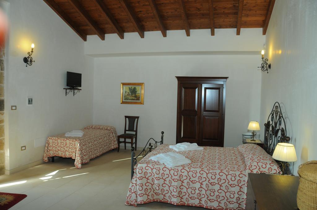 Agriturismo Masseria Quaremme Carpignano Salentino Eksteriør billede