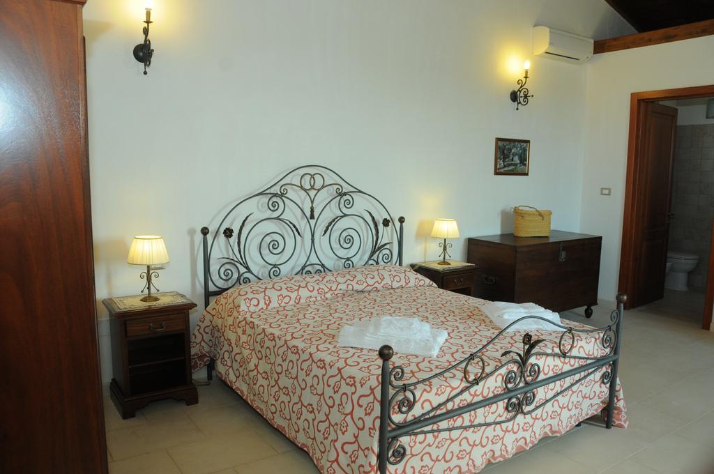 Agriturismo Masseria Quaremme Carpignano Salentino Værelse billede